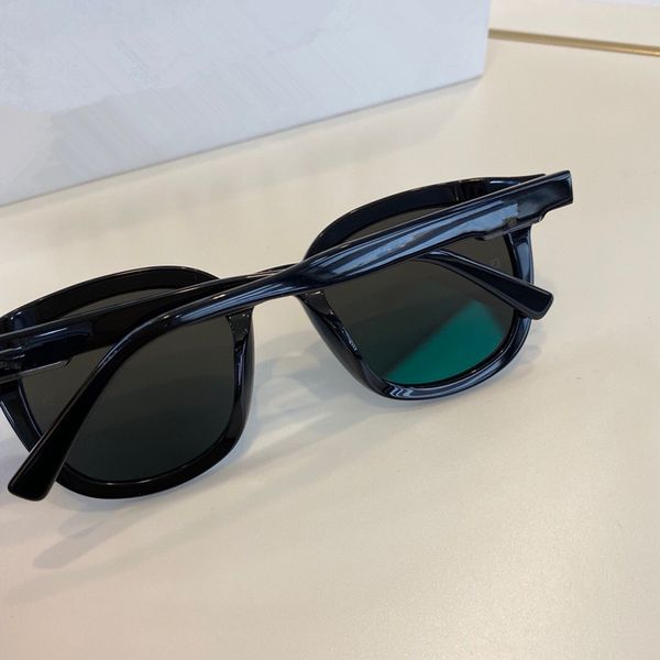 

004 sunglasses women and men wrap uv protection model oval frame goggle come with case, White;black