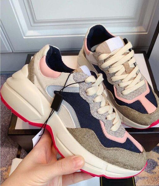 

2021 new designer rhyton leather sneaker men women shoes with strawberry wave mouth tiger web print vintage trainer shoes, Black