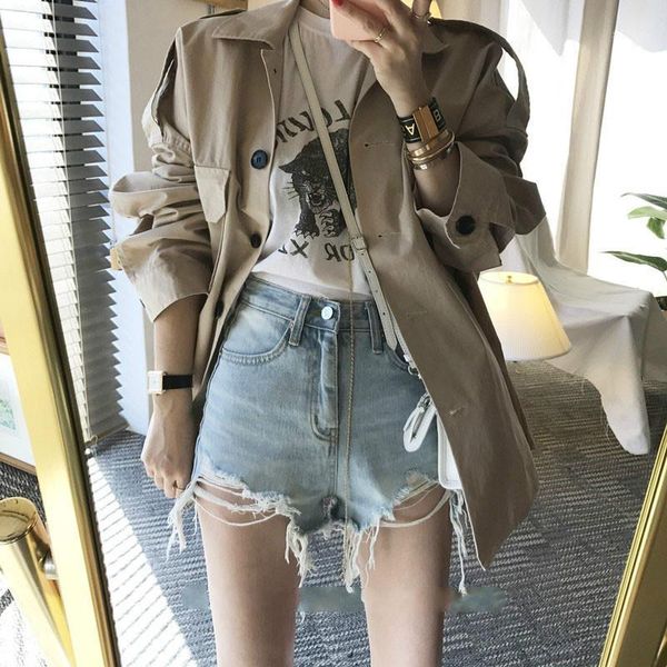 

2020 summer new hole brushed broken edge grinding white high waist was thin denim shorts female pants1, Blue