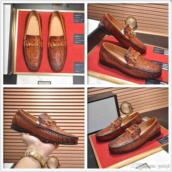 

sp 2020 new luxury men's patent leather shoes soft rubber out sole man designer dress shoes office leather shoes 33, Black