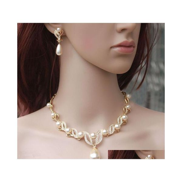 

gold plated cream pearl drop pearl and rhinestone crystal bridal necklace and earrings bridal jewelry sets dwv5k, Silver