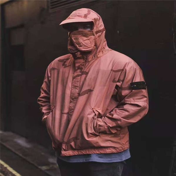 

men's autumn new street style mask camo jacket function windbreaker camouflage retro overalls cotton hooded jacket size s-xl, Black;brown