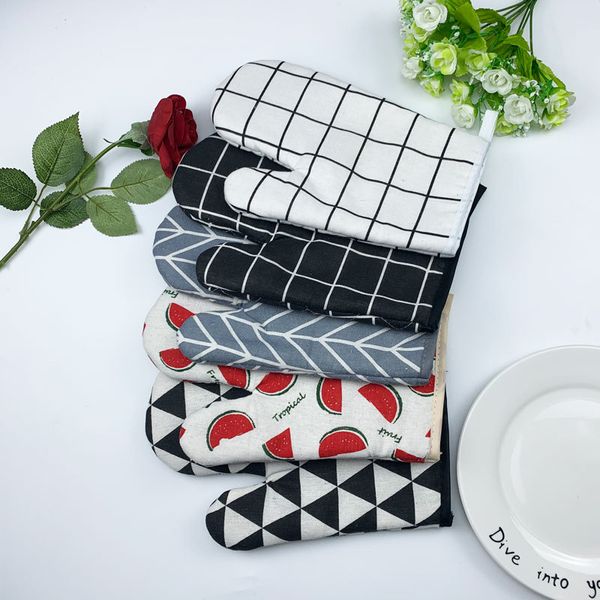 

cute anti-scalding oven mitts cotton linen fashion kitchen cooking microwave gloves baking bbq potholders oven mitts vt2019
