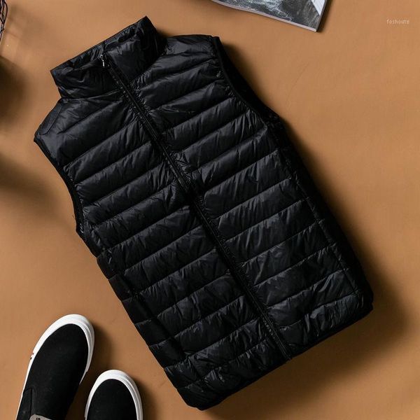 

2019 new fashion brand men sleeveless jacket winter ultralight white duck down vest male slim vest mens windproof warm waistcoat1, Black