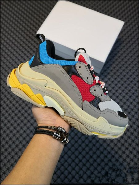 

best triple 17fw мужчины женщины пары повседневная обувь винтаж kanye west старые дедушки тренеров открытый кроссовки модная обувь обувь раз