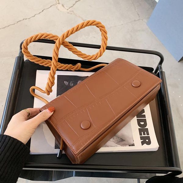 

niche design women's bag autumn/winter new fashion retro messenger bag shoulder square underarm dual-use width: 25cm