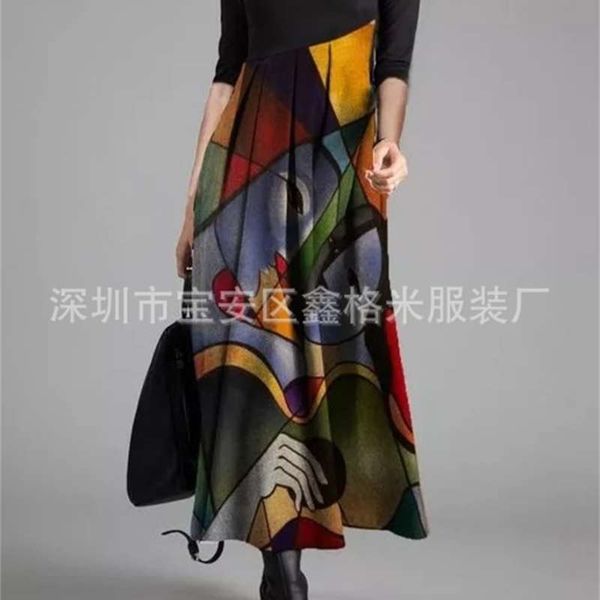

spring 2021 new v-neck cartoon print skirt style pleated long sleeve dress, Black;gray