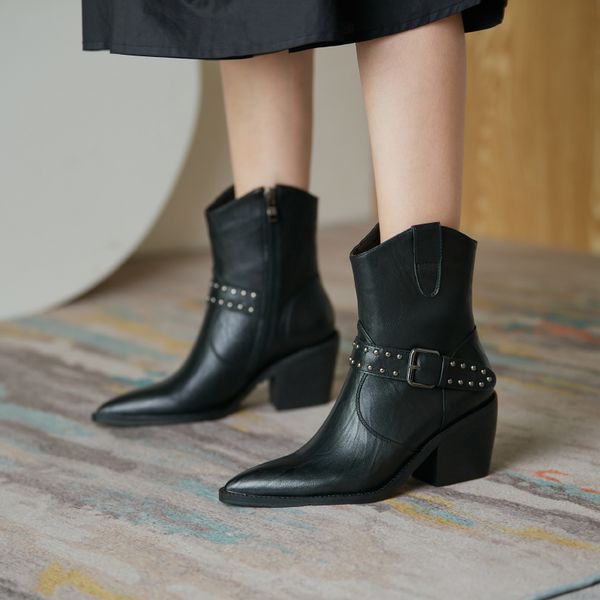 

high-heeled square-heeled boots, slithering in western cowboy boots., Black