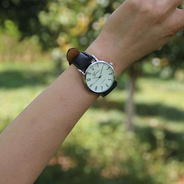 

thin ultra women's watch fashion student korean personality blue light casual belt watch for men, Slivery;brown