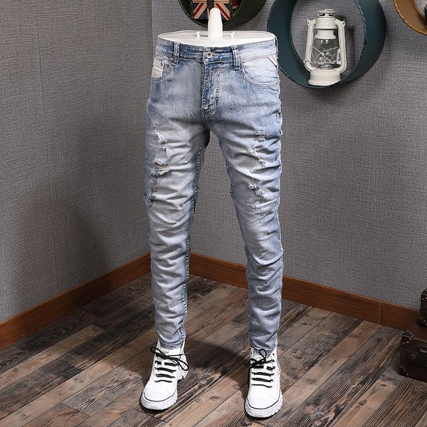

2021 new mode streetwear man destroyed blue light torn men's brem pants fit fine denim breeches from vintage hip designer jeans wqty