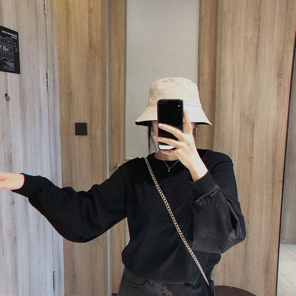 

2021 new spring and autumn solid woman's korean sleeve inside round neck versatile bottom shirt lov3, White