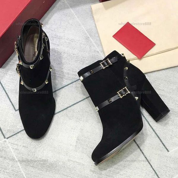 

2021 womens high heels ankle boots winter leather shoes with granulated calfskin rivet new fashion australia cowboy combat booties, Black