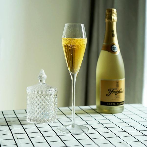 

1 шт. gold trim champankne flute очки коктейльные очки элегантные разработанные рука взведают свободные champagne cups jlllje