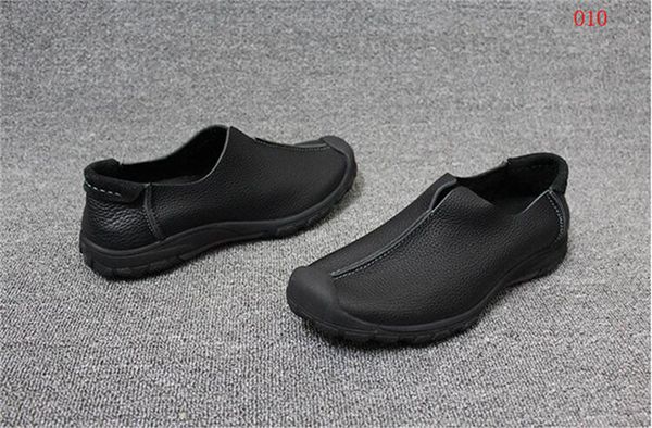

large size men's casual leather shoes 2020 autumn and winter new hand-sewn peas shoes leather soft sole lazy shoes 40-45, Black