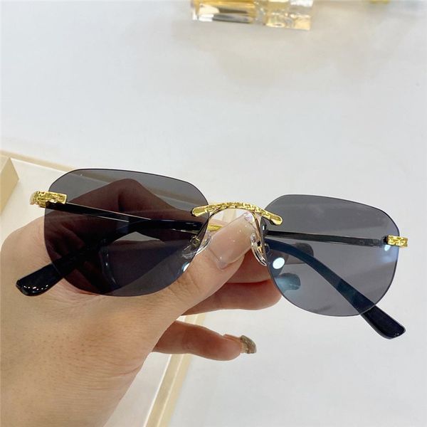 

1443 new fashion sunglasses with uv 400 protection for men vintage square frame popular come with case classic sunglasses, White;black