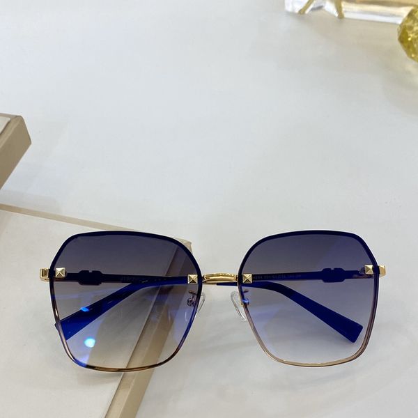 

2021 new european and american sunglasses for men and women, square glasses, rivet decoration, fashion temperament, size 61*15*140