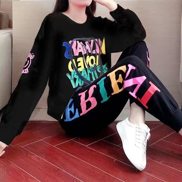 

2021 new a piece/2 farts all female fashion brand spring and autumn releases casual western women's t-shirts wear suit 1epp, White