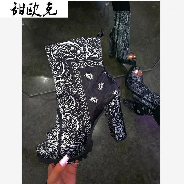 

autumn winter new totem printing lady casual boots plus size women ankle boots 2020 fashion zipper mouth square heel1, Black