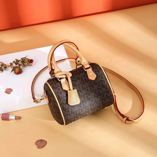 

2020 new fashion women's shoulder straddle handbag designers hand tote leather mini women bags ing