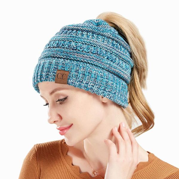 

2020 autumn and winter new style woolen hat fashionable labeling opening hat women's mixed color knitted cap, Blue;gray