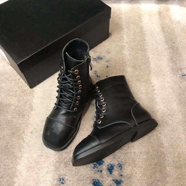 

luxury design ultra-classic girls martin boots lining feet plus velvet rubber outsole anti-skid warmth ing, Black;grey