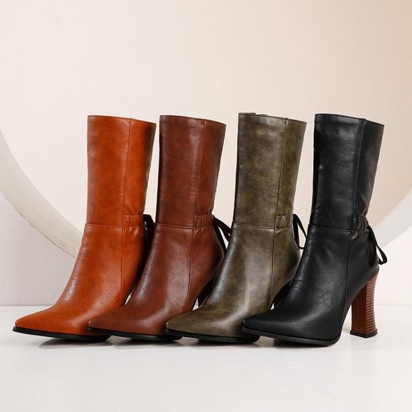 

2020 толстый каблук зимний средний рукав сплошной цвет каждый день высокие верхние острые повседневные сапоги martin, Black