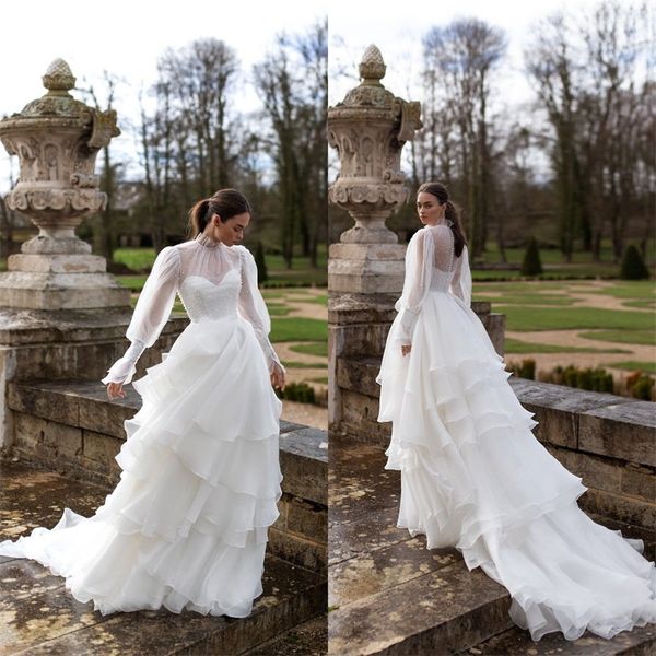 Abiti da sposa a-line in chiffon a strati principessa maniche lunghe perline spiaggia abiti da sposa chic collo alto a strati morbido tulle sweep treno abito da cappella