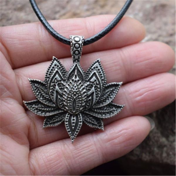 

chains fashion vintage alloy charm mandala lotus flower pendant necklace women amulet religious loto fiore jewelry woman gift, Silver