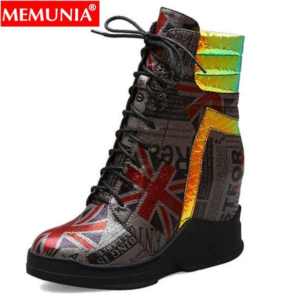

memunia 49, Black