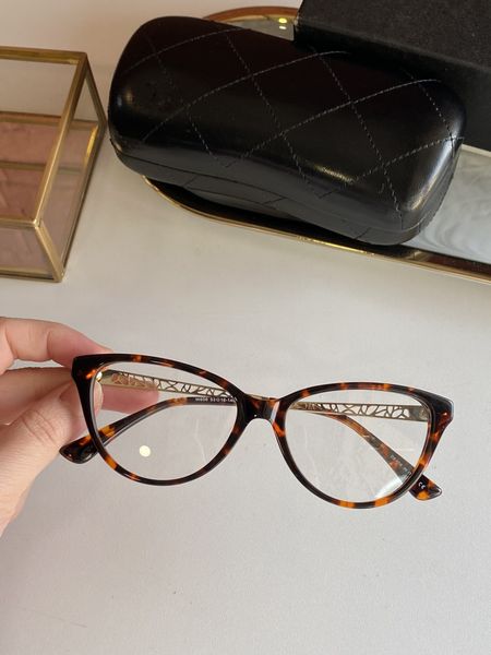 

2021 autumn and winter new 5258 classic style fashion temperament, men's and women's glasses, ladies' glasses, optical frame
