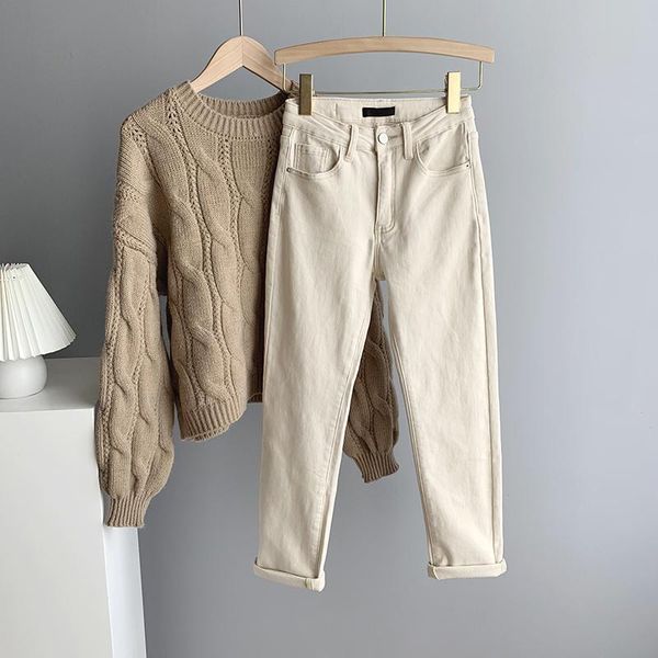 

in the winter of 2020, the jeans will be slim-fitting, high-waist-thin, slim-looking black straight pants and irregular light-co, Black;white