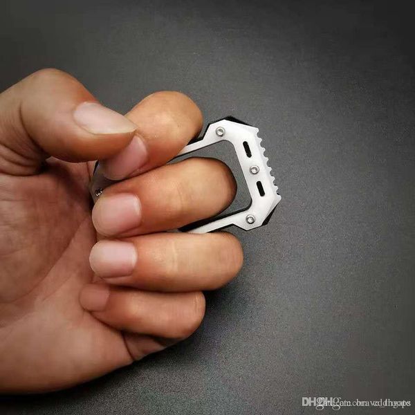 

self defense weapon single finger tiger personal protective equipment girl wolf guard self defense survival ring broken window device fist01