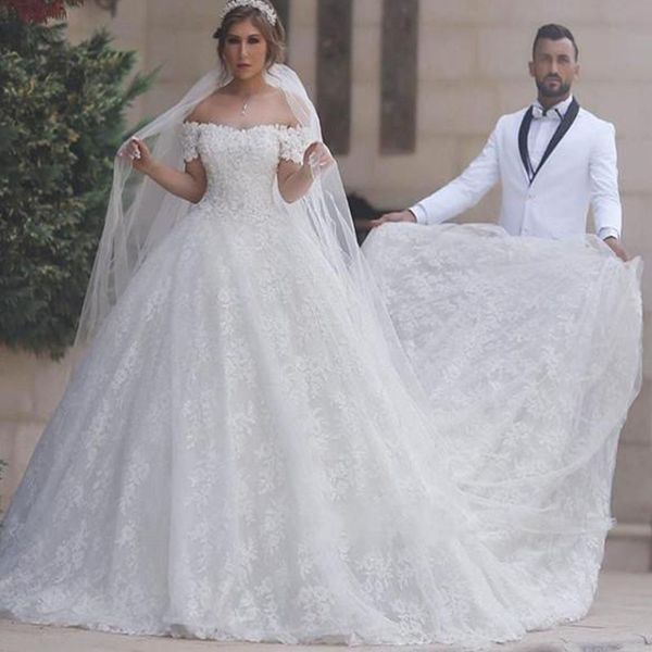 

2021 luxury wedding dresses a line off shoulder sweep train bridal gowns with lace applique wedding gowns plus size, White