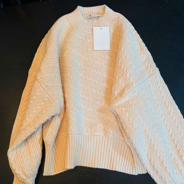 

21aw new arrive women famouse stylist sweater casual pullover coats outdoor warm female embroidery fashion printed 3 color available, White;black