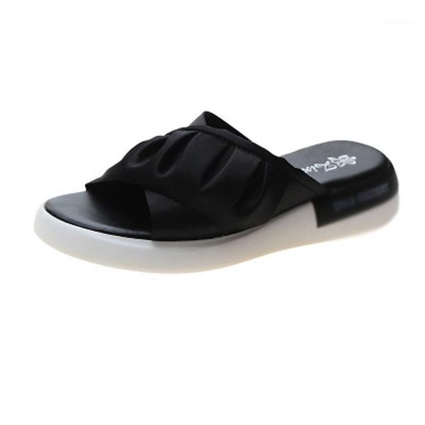

wear slippers for ladies with web celebrity thick soles and flip-flops, the latest fashion in summer 20211, Black