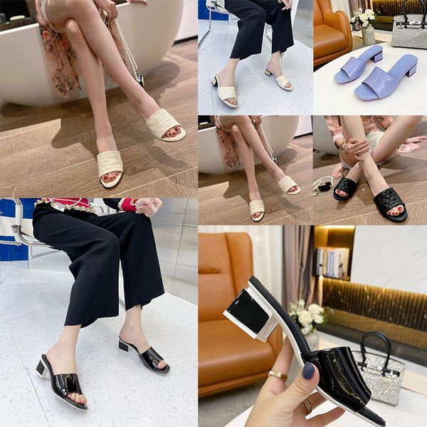 

2022 designer women's fashion sandals slippers leather platform shoes 35-41 luxury atmosphere high-quality beach you deserve, Black