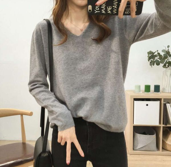 

multi basic loose and thin v-neck solid color t-shirt women's soft waxy comfortable long sleeve bottom coat versatile top, White