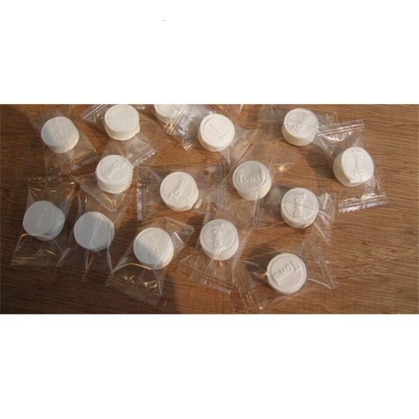 

pill/coin sell/non woven 500pcs magic /compressed hand promotion.towel