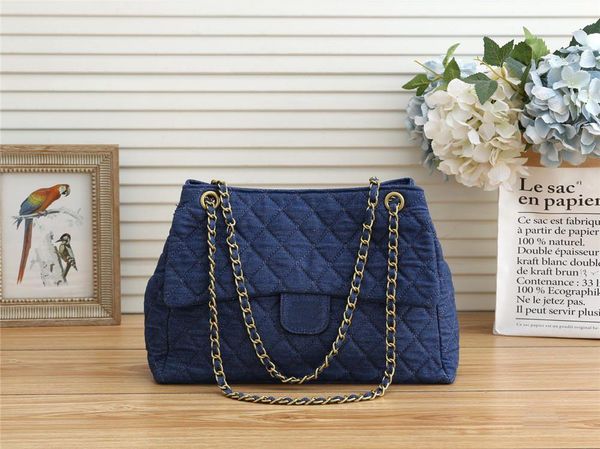 

2021 fashion one-shoulder chain bag channel women bags crossbody handbag women new shoulder bags leather handbags d44