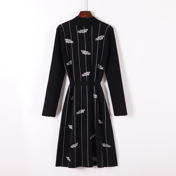 

2021 new embroidery long sleeve women sweater winter thick warm a line dress mid-calf vintage drawstring printing dresses u5yv, Black;gray