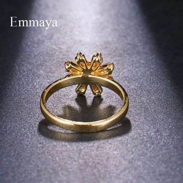 

эммая новое прибытие простое стиль цветущий цветок внешний вид нежное кольцо три цвета кубический циркон очаровательные женщины подарок в ба, Silver