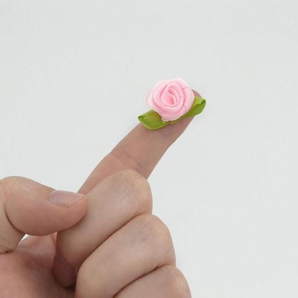 

50 pcs 2cm artificial silk mini rose flowers heads make satin ribbon diy craft scrapbooking applique for wedding de jllpio