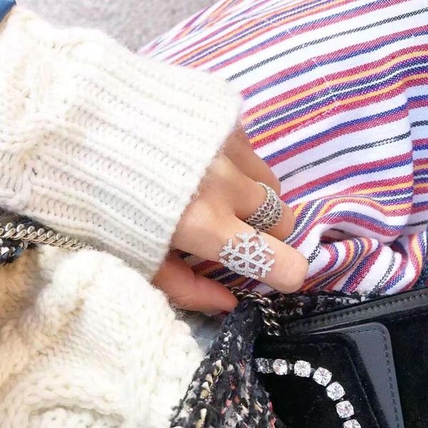 

luxury silver plated snowflake ring crystal zircon stone ring vintage wedding party finger opening rings for women, Slivery;golden