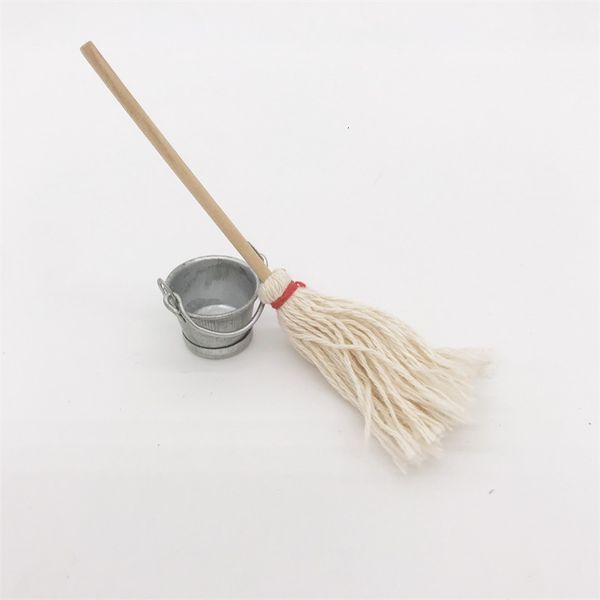 

1: 12 dollhouse setting mop bucket handmade design crsm