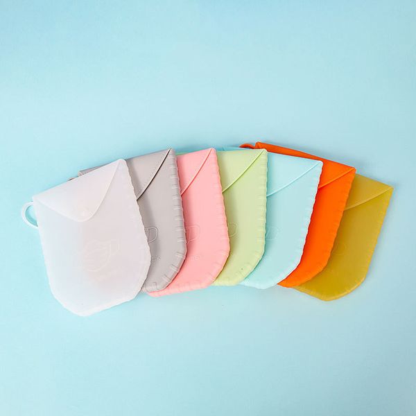 

silicone dustproof case portable face masks container safe pollution-disposable mask box storage organizer