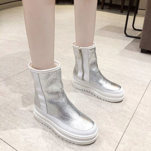 

2020 winter thick bottom plush british fashion martin boots, White;red