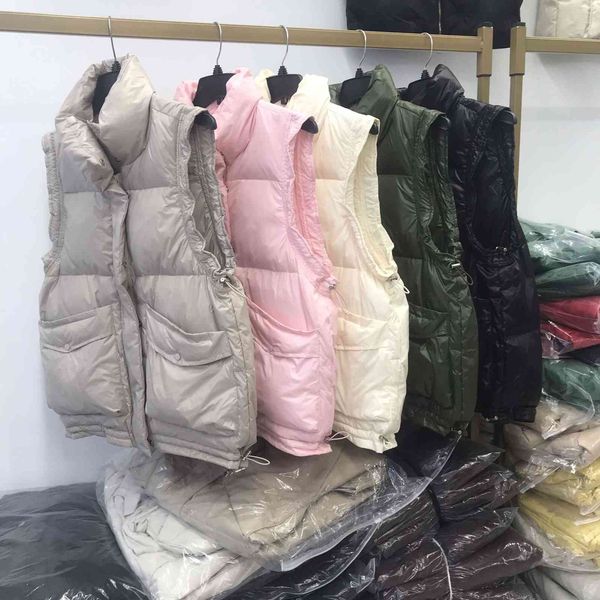 

2021 et light women's short white duck down vt, Black