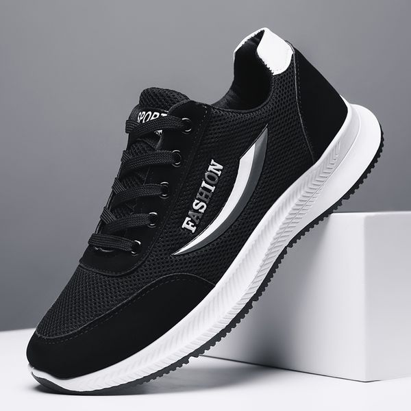

2021 classic comfortable running shoes for mens breathable men's athletic shoes fly weave jogging shoe lightweight fashion black white