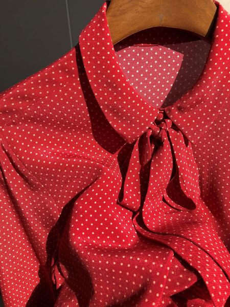 

2021 new blusa impresso bolinhas vermelhas femininas manga comprida lao fita camisa de viscose qi78, Black