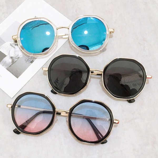 

new ins female net red star same fashion trend personalized sunglasses, White;black